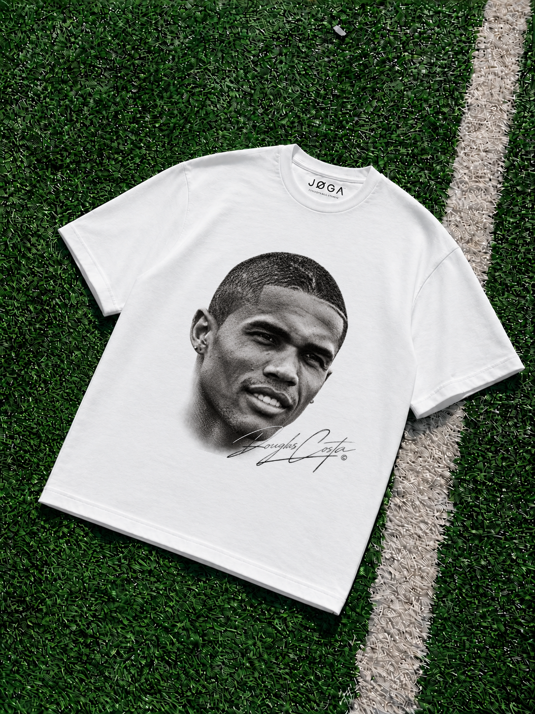 Douglas Costa – Flash Front Portrait