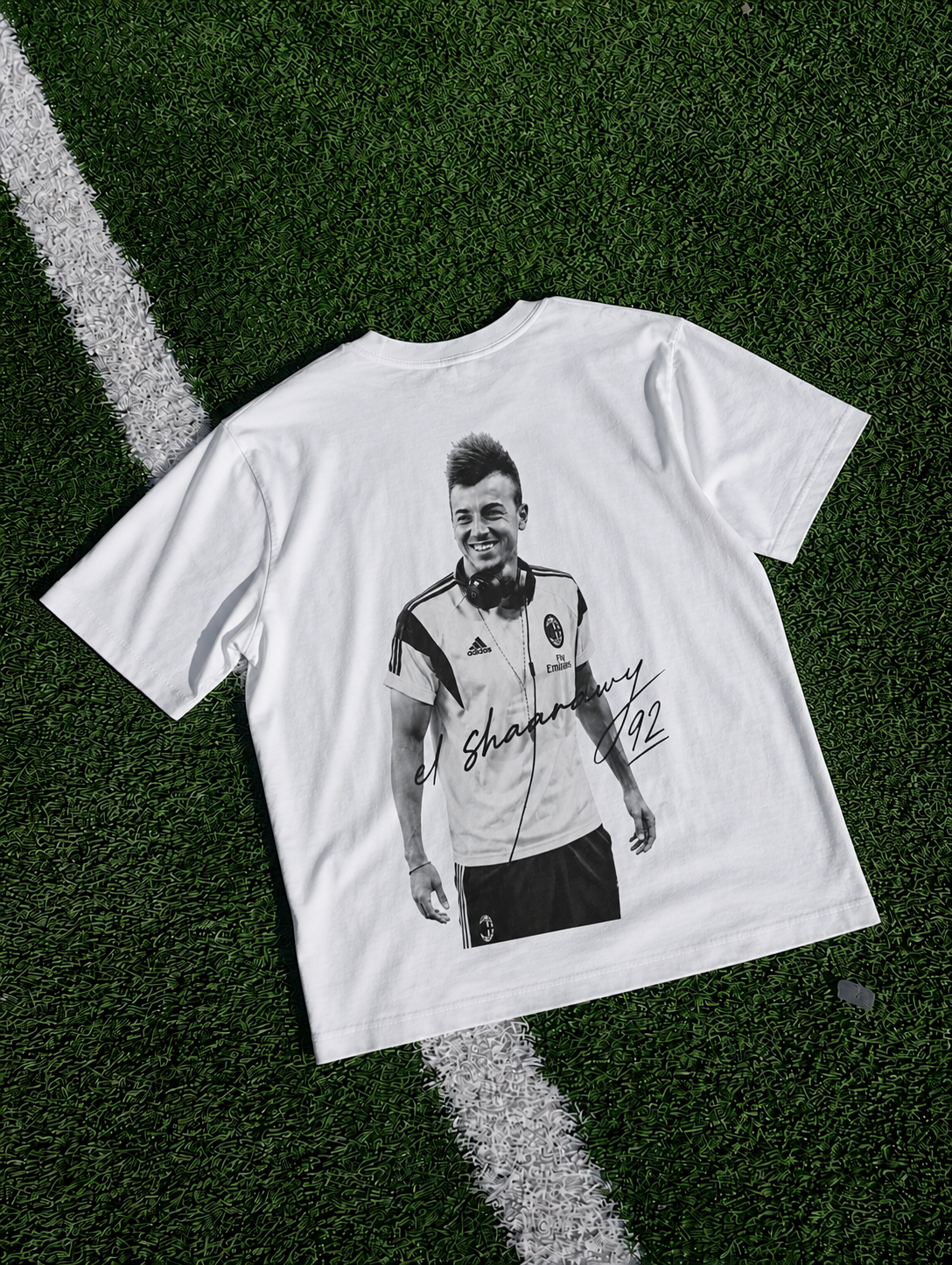 White El Shaarawy portrait T-shirt with black-and-white football print on a pitch